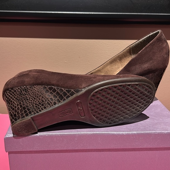 Desk brown suede wedge slip on - Picture 2 of 4